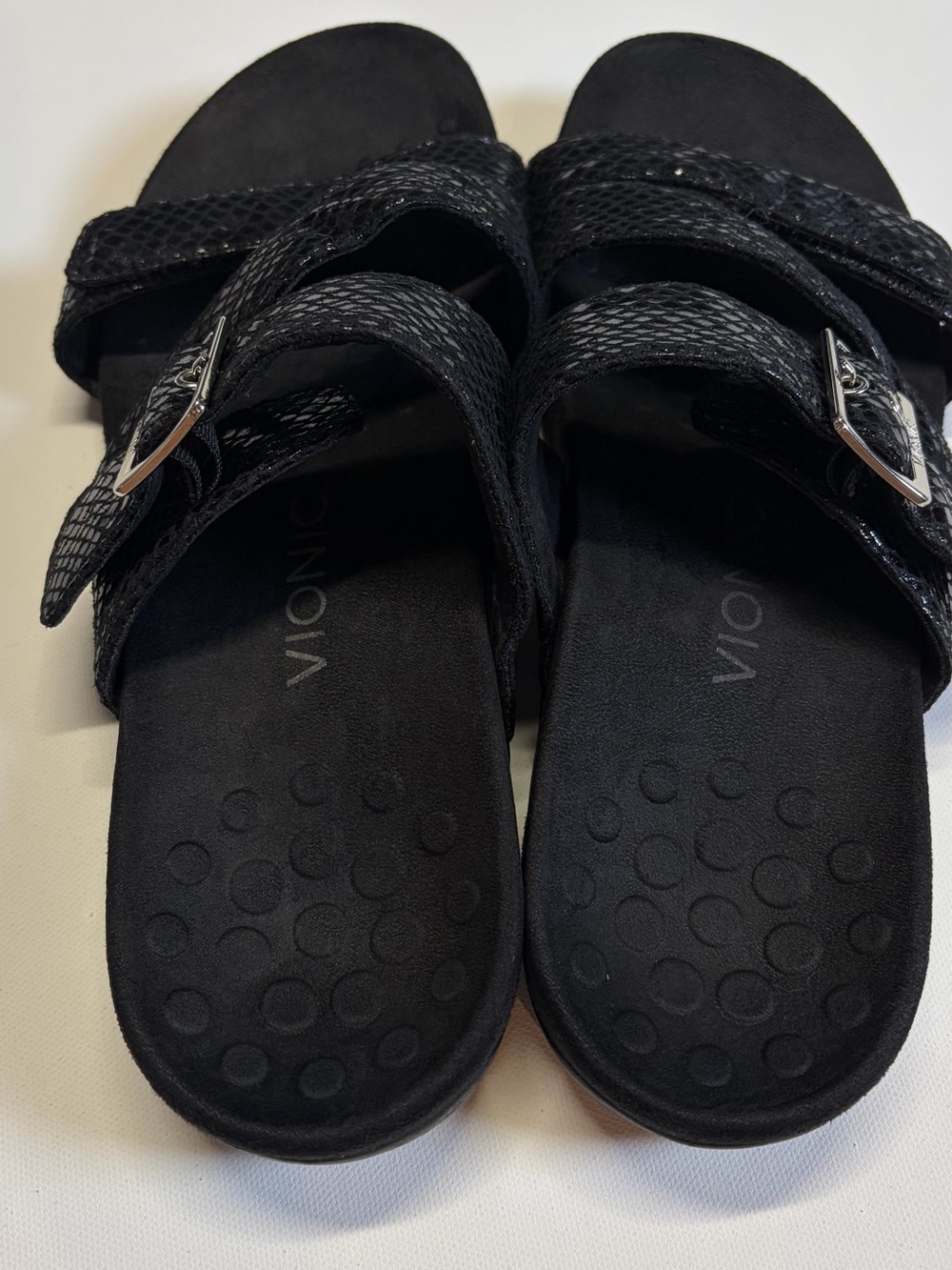 Vionic Black Snakeskin Print Orthotic Slide Sandals Adjustable Buckle Size 10 - Picture 4 of 7